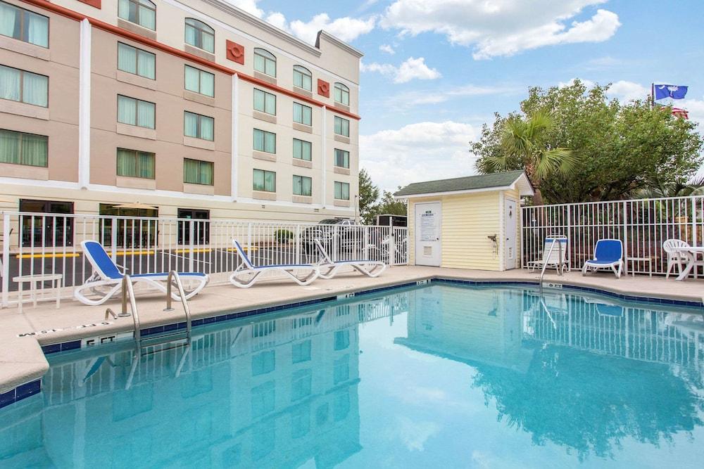 Quality Inn & Suites North Myrtle Beach Exterior photo