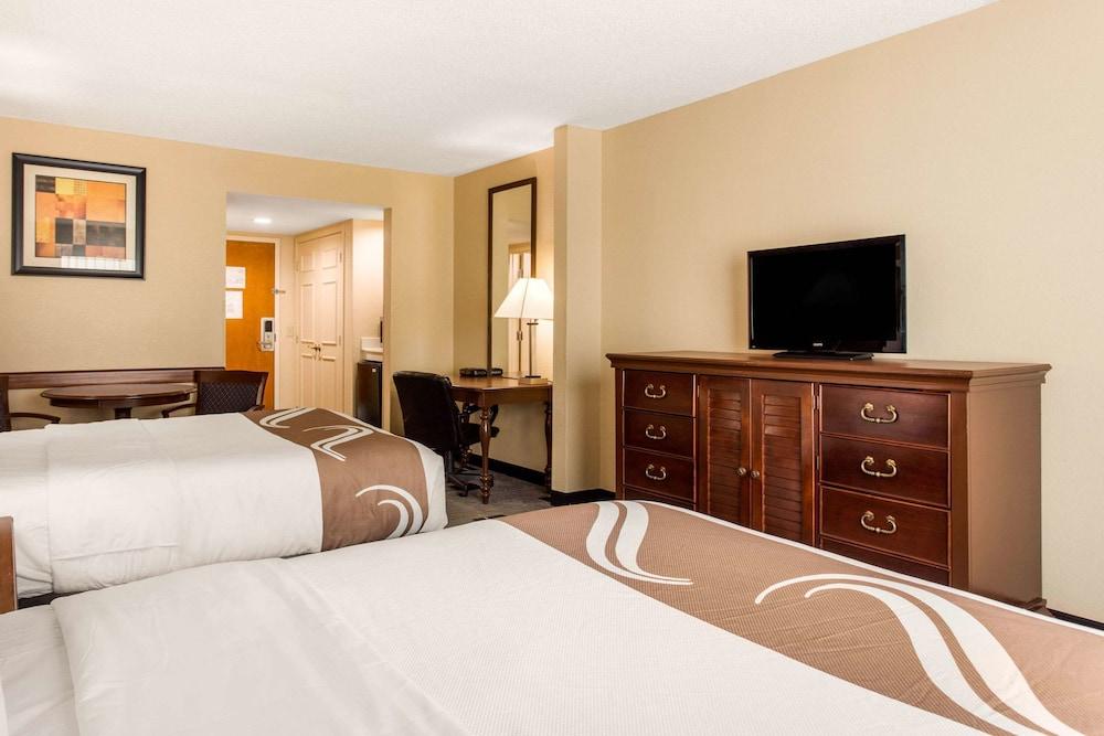 Quality Inn & Suites North Myrtle Beach Exterior photo